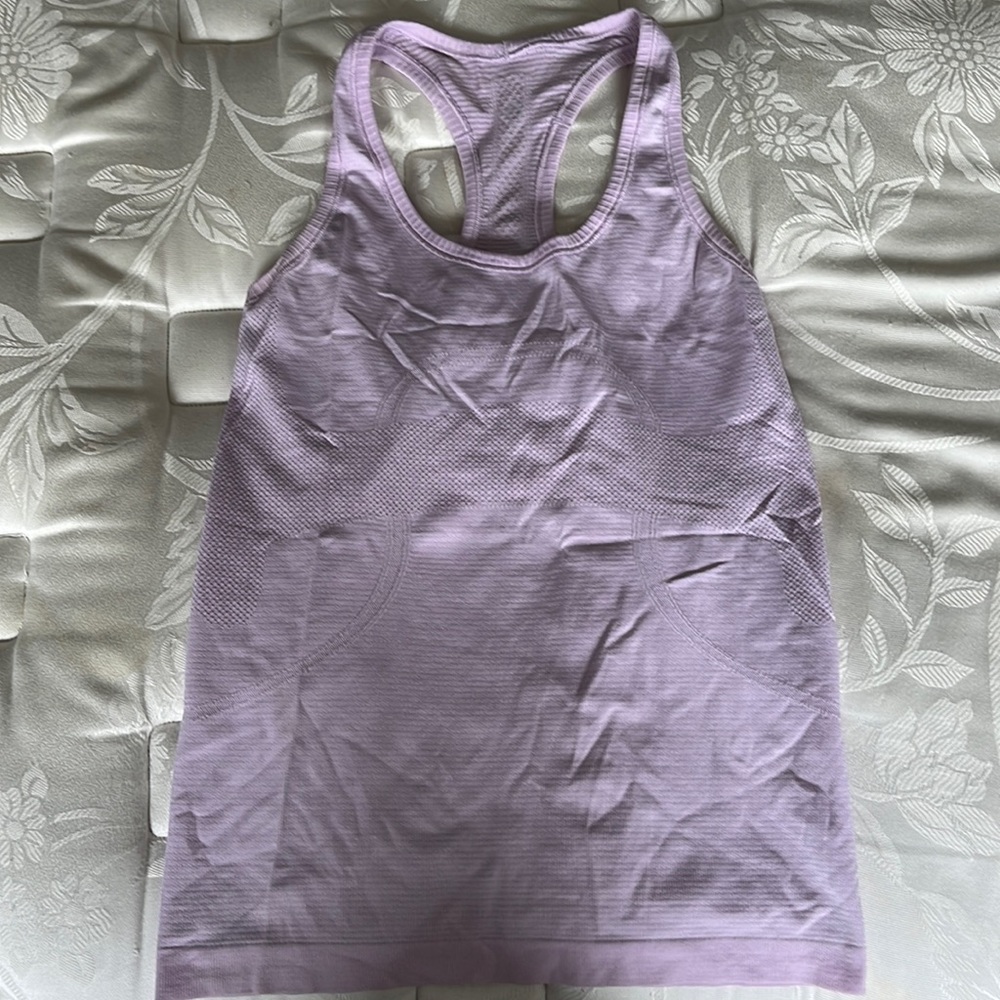 Lululemon swiftly tech razor back